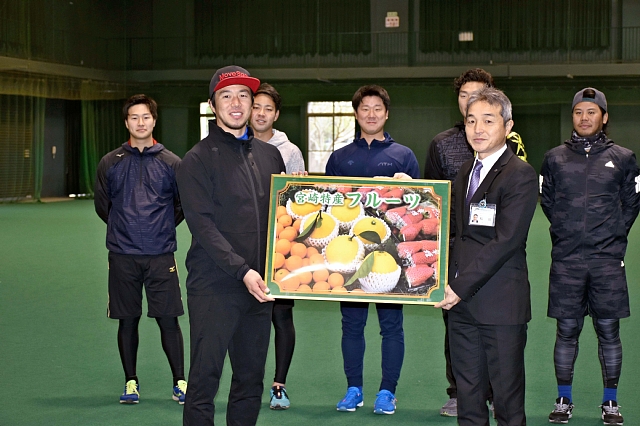 横浜DeNAベイスターズ 藤岡好明選手 実使用ユニフォームセット