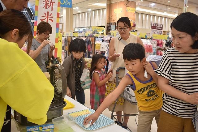 県産新米味わって イオン宮崎店で販売イベント デジタル夕刊 プレみや