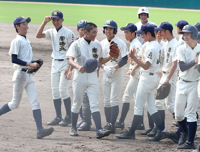 宮北 日大４強 九州高校野球県予選第１１日 デジタル夕刊 プレみや