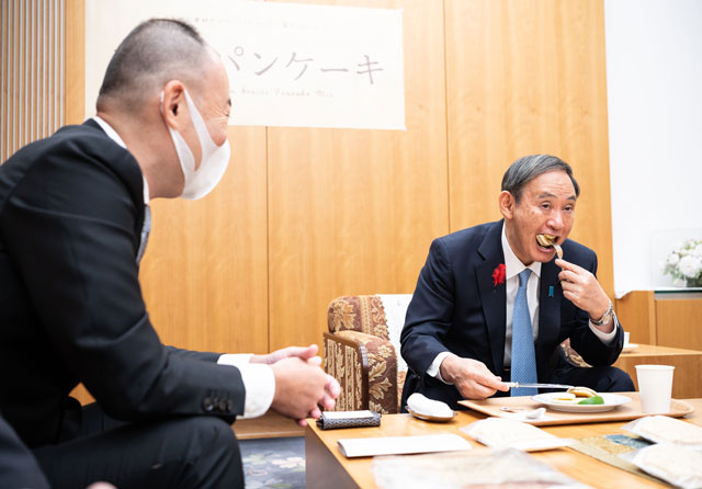 九州パンケーキ首相 おいしい 村岡社長ら表敬 デジタル夕刊 プレみや